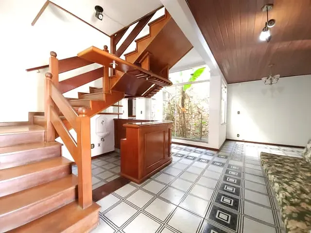 Casa com 384m² 4 quartos e 5 banheiros, à venda, no bairro Novo Taquaral em Campinas