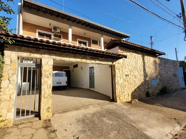 Casa com 384m² 4 quartos e 5 banheiros, à venda, no bairro Novo Taquaral em Campinas