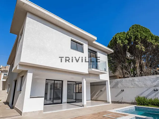 Casa 3 quartos e 5 banheiros, à venda, no bairro Alphaville em Santana de Parnaíba