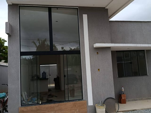 Casa 3 quartos e 2 banheiros, à venda, no bairro Enseada das Gaivotas em Rio das Ostras