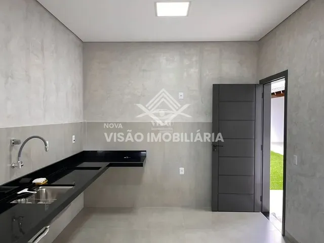 Casa com 675m² 4 quartos e 1 banheiro, à venda, no bairro Jardim Maringá em Sinop
