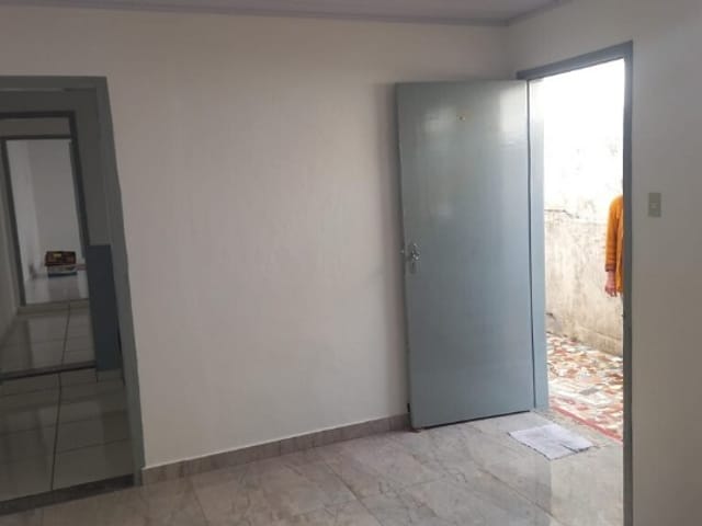 Casa 2 quartos e 1 banheiro, para alugar, no bairro Vila Príncipe de Gales em Santo André