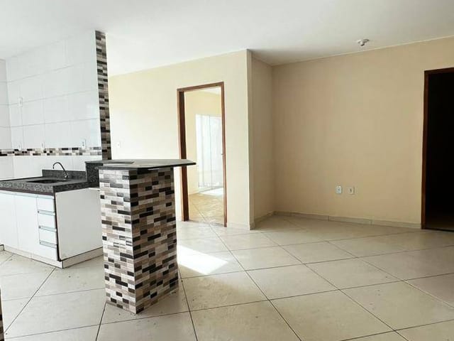 Apartamento 2 quartos e 1 banheiro, para alugar, no bairro Cehab em Itaperuna