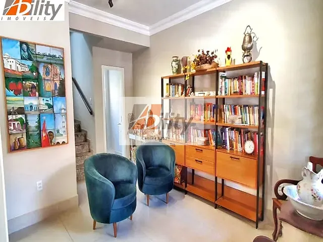 Casa com 195m², à venda, no bairro PICO DO AMOR em Cuiabá