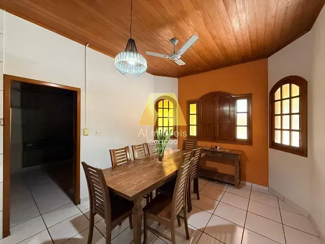 Casa 5 quartos e 4 banheiros, para alugar, no bairro Conjunto Universitário em Rio Branco