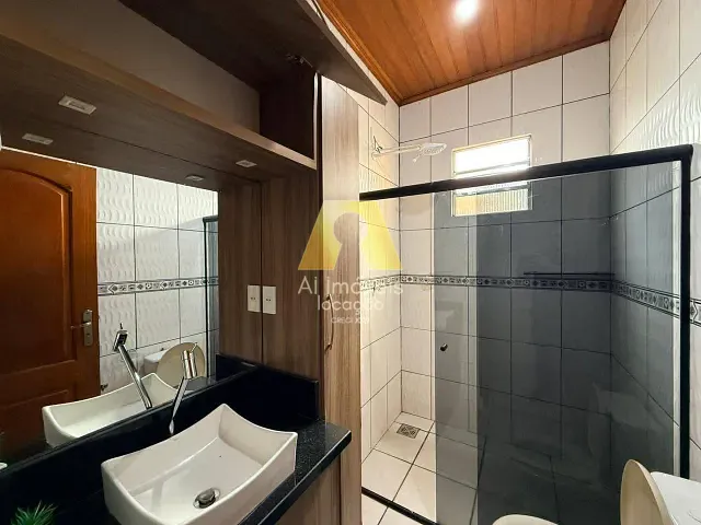 Casa 5 quartos e 4 banheiros, para alugar, no bairro Conjunto Universitário em Rio Branco