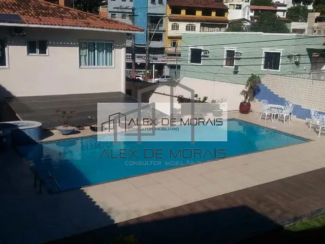 Casa com 2000m² 9 quartos e 8 banheiros, à venda, no bairro Maruípe em Vitória