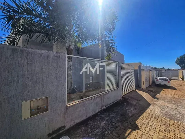 Casa com 200m² 4 quartos e 2 banheiros, à venda, no bairro Setor Habitacional Vicente Pires - Trecho 3 em Brasília