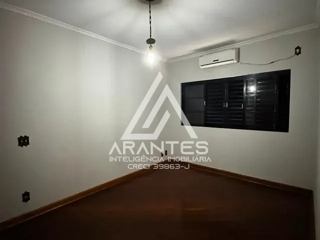 Casa 3 quartos e 1 banheiro, para alugar, no bairro Celina em Barretos