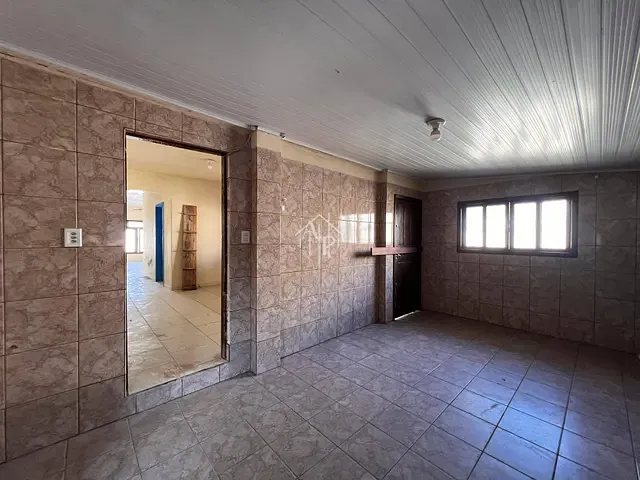 Casa 3 quartos e 2 banheiros, à venda, no bairro Cordeiros em Itajaí