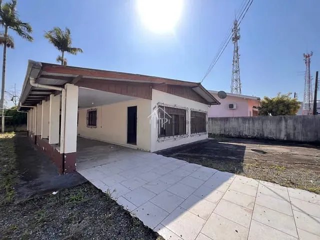Casa 3 quartos e 2 banheiros, à venda, no bairro Cordeiros em Itajaí