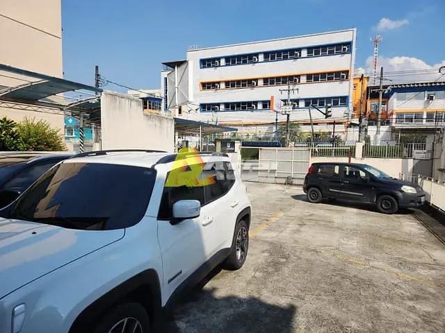 Casa com 300m², para alugar, no bairro Cascadura em Rio de Janeiro