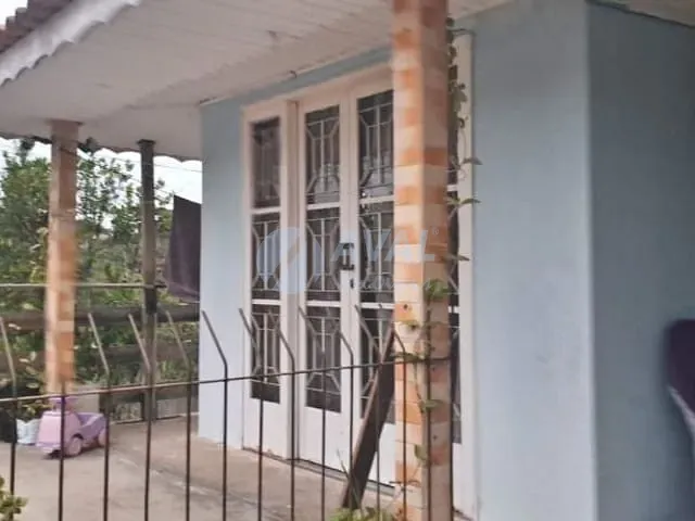 Casa 3 quartos e 2 banheiros, à venda, no bairro Campina da Barra em Araucária