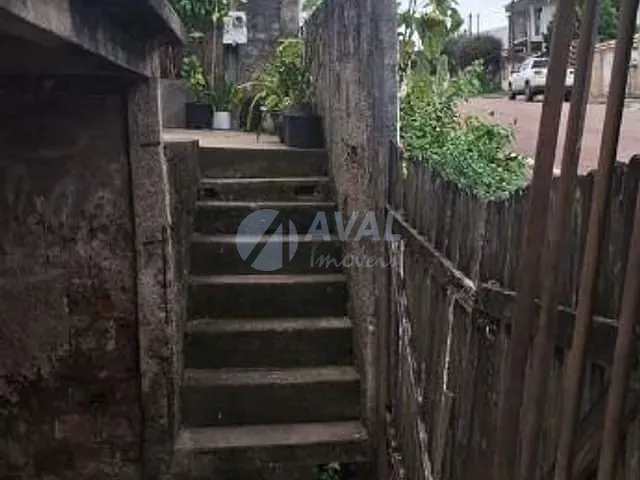 Casa 3 quartos e 2 banheiros, à venda, no bairro Campina da Barra em Araucária