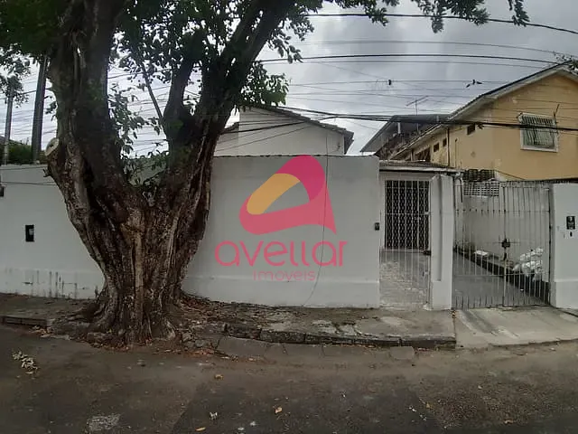 Casa 4 quartos e 5 banheiros, para alugar, no bairro Casa Amarela em Recife