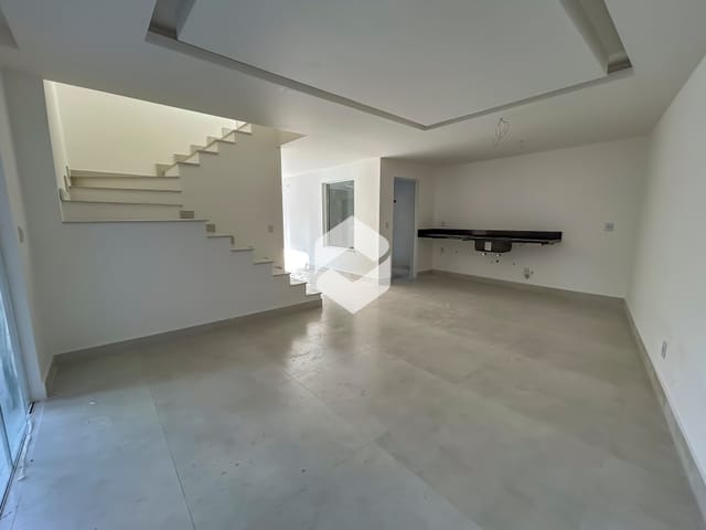 Casa com 180m² 4 quartos e 5 banheiros, à venda, no bairro Vargem Pequena em Rio de Janeiro
