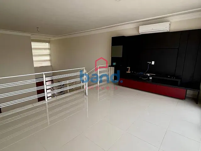 Casa com 1000m² 4 quartos e 4 banheiros, à venda, no bairro Portal dos Bandeirantes I em Porto Feliz