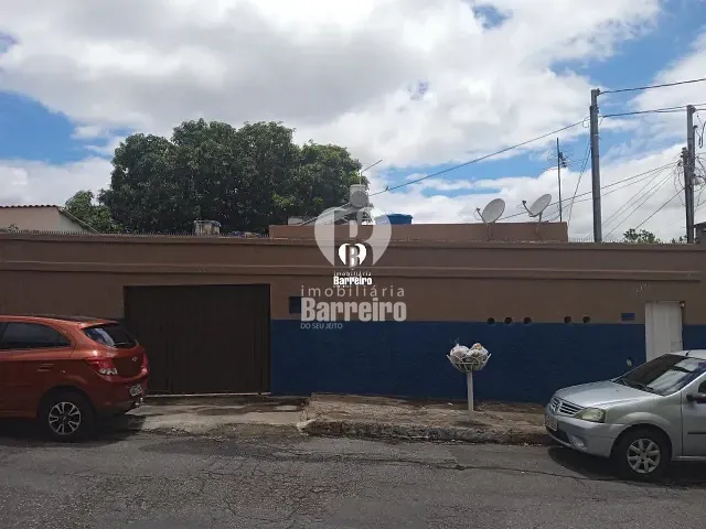 Casa 6 quartos e 1 banheiro, à venda, no bairro Miramar (Barreiro) em Belo Horizonte