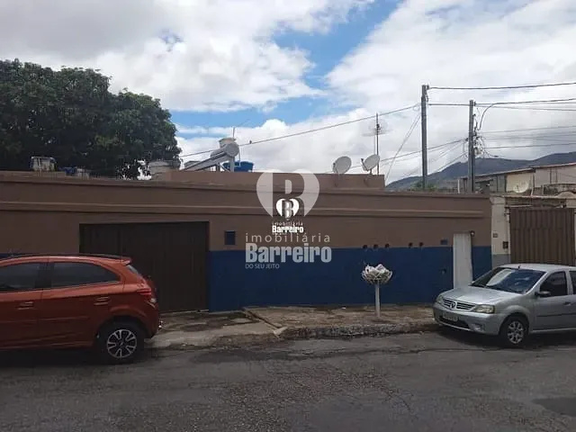Casa 6 quartos e 1 banheiro, à venda, no bairro Miramar (Barreiro) em Belo Horizonte