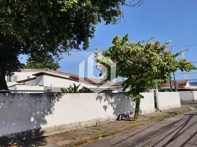 Casa com 445m², à venda ou para alugar, no bairro Campo Grande em Recife