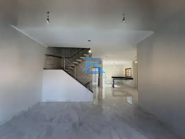Casa com 250m² 4 quartos e 5 banheiros, à venda, no bairro Residencial Vila Victoria em Itupeva