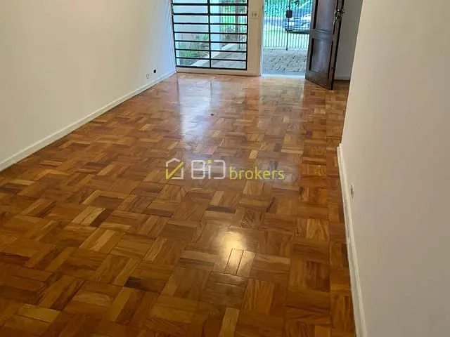 Casa com 130m² 3 quartos e 3 banheiros, à venda, no bairro Parque Continental em São Paulo