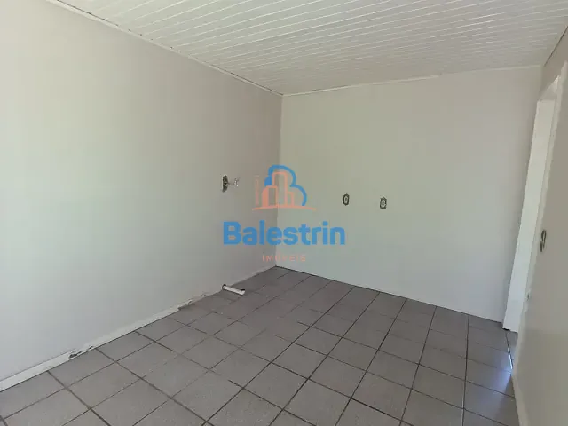 Casa 2 quartos e 2 banheiros, à venda, no bairro Das Nações em Fraiburgo