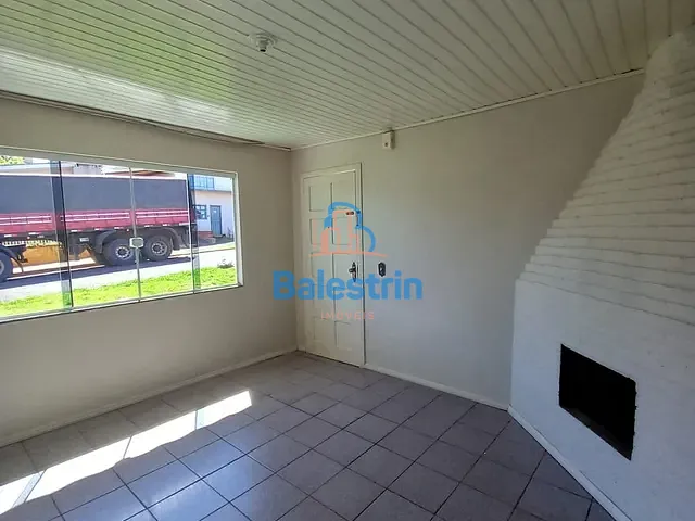 Casa 2 quartos e 2 banheiros, à venda, no bairro Das Nações em Fraiburgo