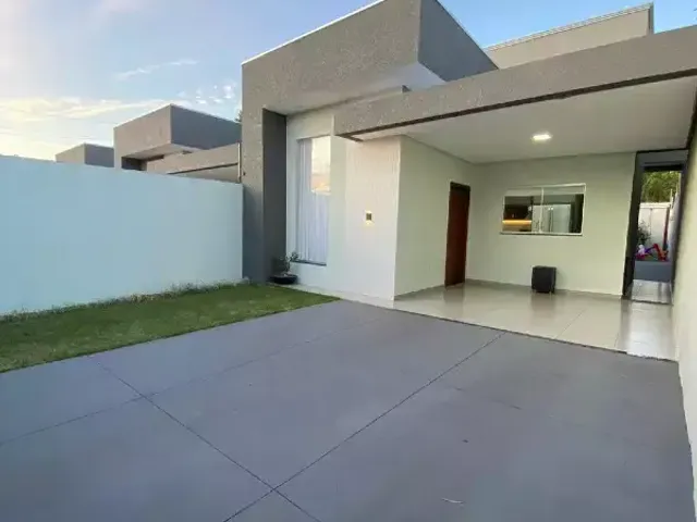 Casa com 248m² 3 quartos e 3 banheiros, à venda, no bairro Popular Nova  em Corumbá