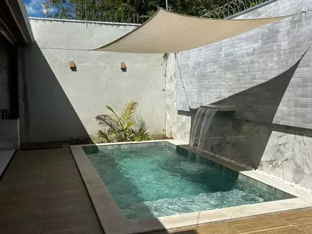 Casa com 248m² 3 quartos e 3 banheiros, à venda, no bairro Popular Nova  em Corumbá