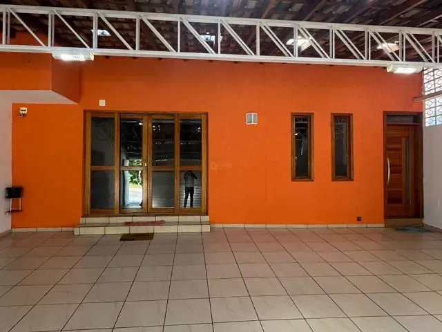 Casa com 660m², à venda ou para alugar, no bairro Parque Residencial Eloy Chaves em Jundiaí