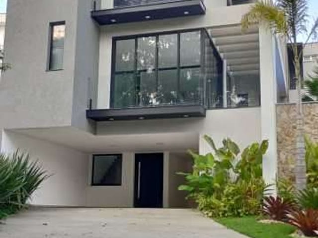 Casa com 315m² 4 quartos e 1 banheiro, para alugar, no bairro Mogi Moderno em Mogi das Cruzes