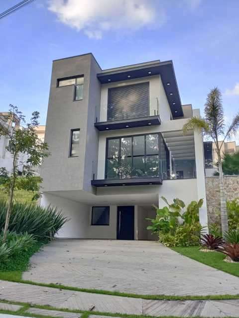Linda Casa No Mosaico da Serra
