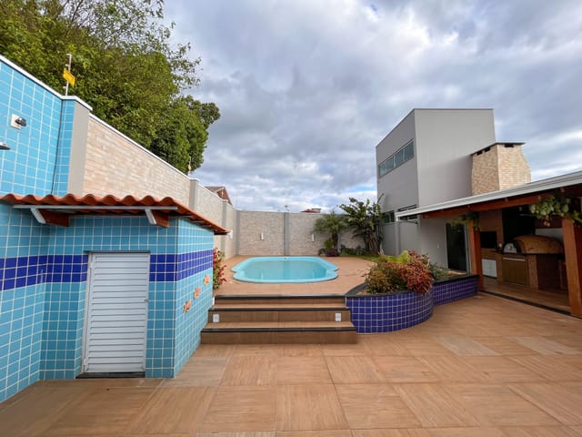 Foto do Casa - Casa com piscina e área de festas ampla á venda, com 220m² construídos e terreno de 420m² Nossa Senhora de Lurdes, Xanxerê. Por R$1.060.000,00 | CM Negócios imobiliários