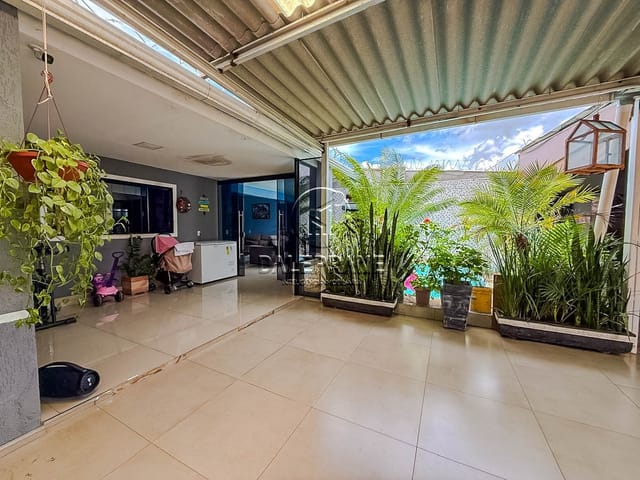 Casa com 360m² 2 quartos e 2 banheiros, à venda, no bairro Setor Habitacional Arniqueira (Águas Claras) em Brasília
