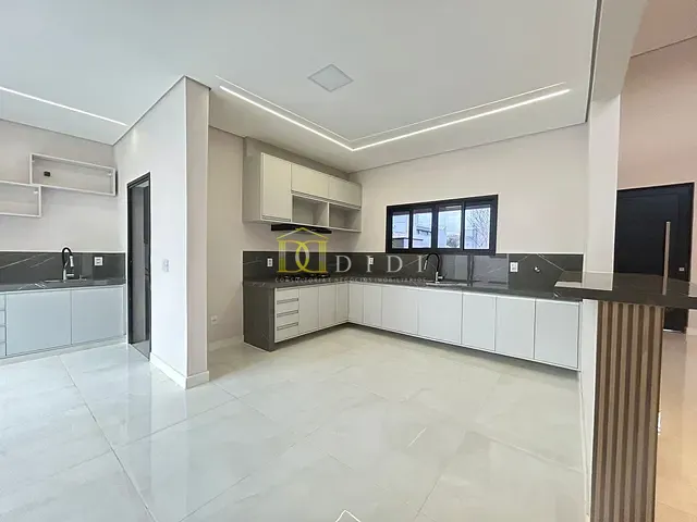 Casa 3 quartos e 2 banheiros, à venda, no bairro Portal Ville Flamboyant em Porto Feliz