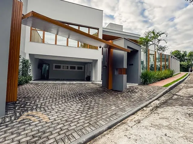 Casa 3 quartos e 5 banheiros, à venda, no bairro Das Águas em Ipatinga