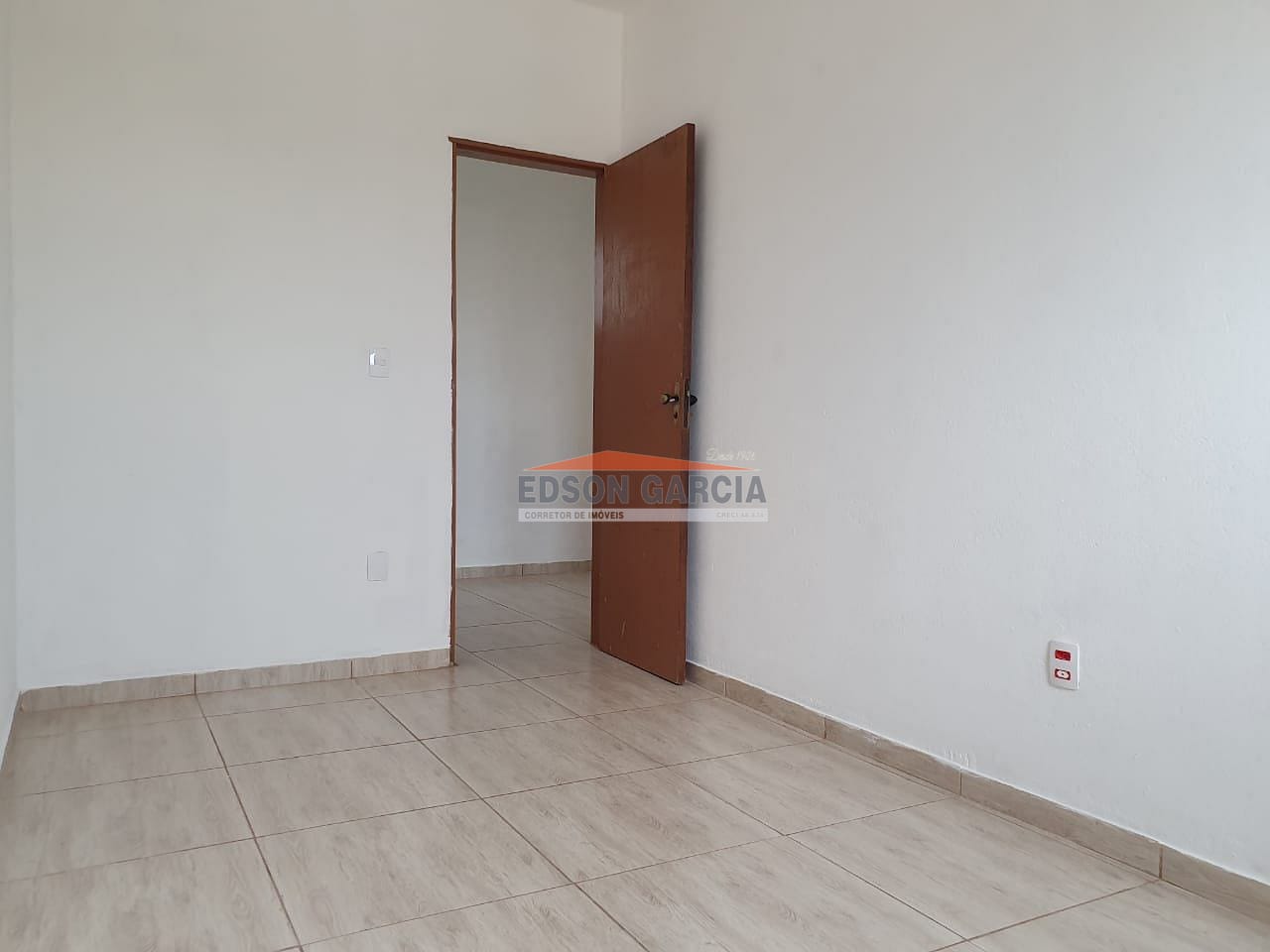 Casa à venda com 3 quartos, 120m² - Foto 10