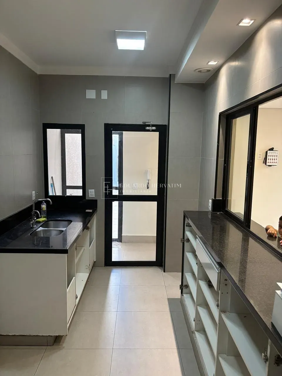 Casa, 1 quarto, 380 m² - Foto 13