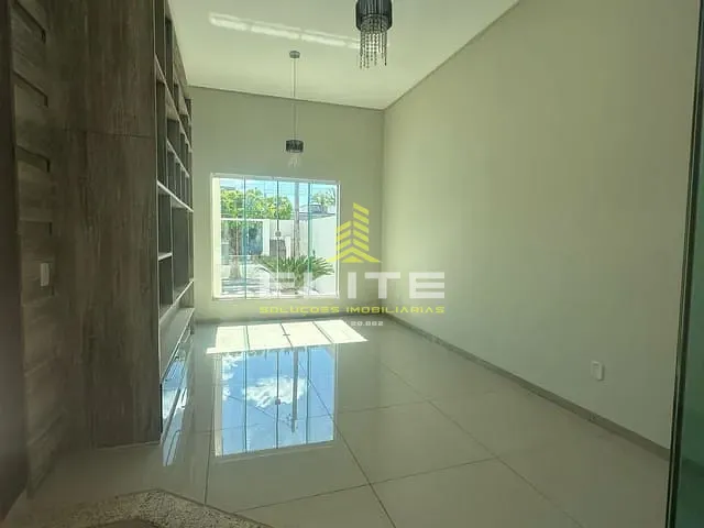 Casa com 378m² 3 quartos e 3 banheiros, à venda, no bairro Jardim Aurora em Sorriso