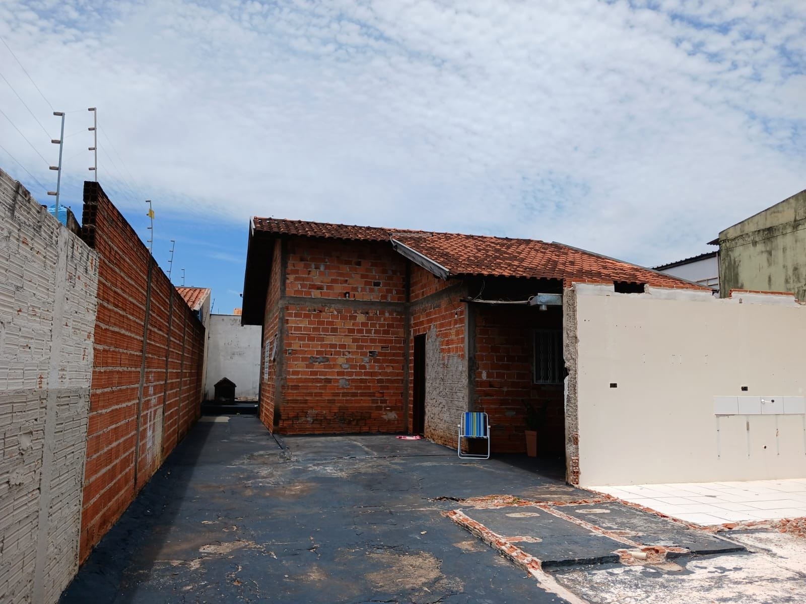 Casa à venda com 1 quarto, 63m² - Foto 3
