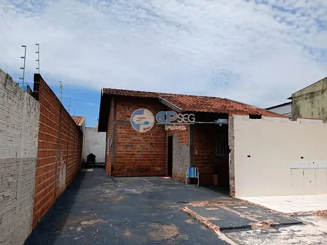 Casa com 268m², à venda, no bairro Jd Veneza em Londrina