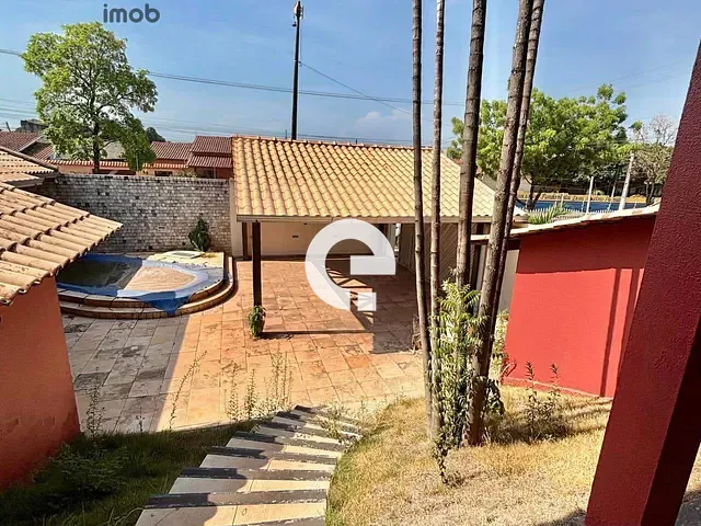 Casa 3 quartos e 4 banheiros, à venda, no bairro Diamantino em Santarém