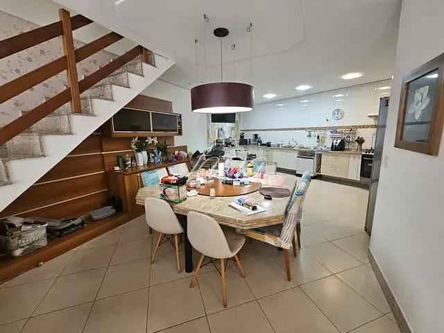 Casa 3 quartos e 5 banheiros, à venda, no bairro Vila Bertioga em São Paulo