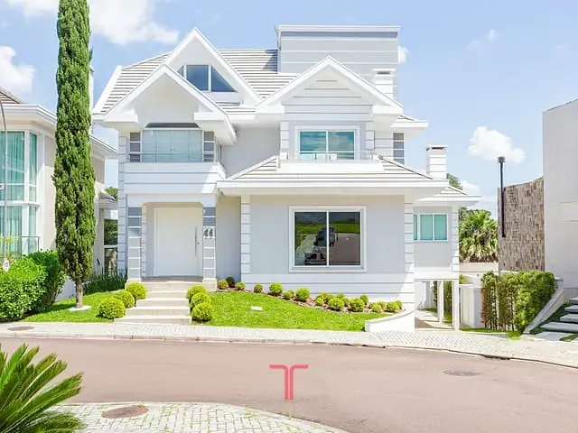 Casa com 550m² 5 quartos e 6 banheiros, à venda, no bairro Uberaba em Curitiba