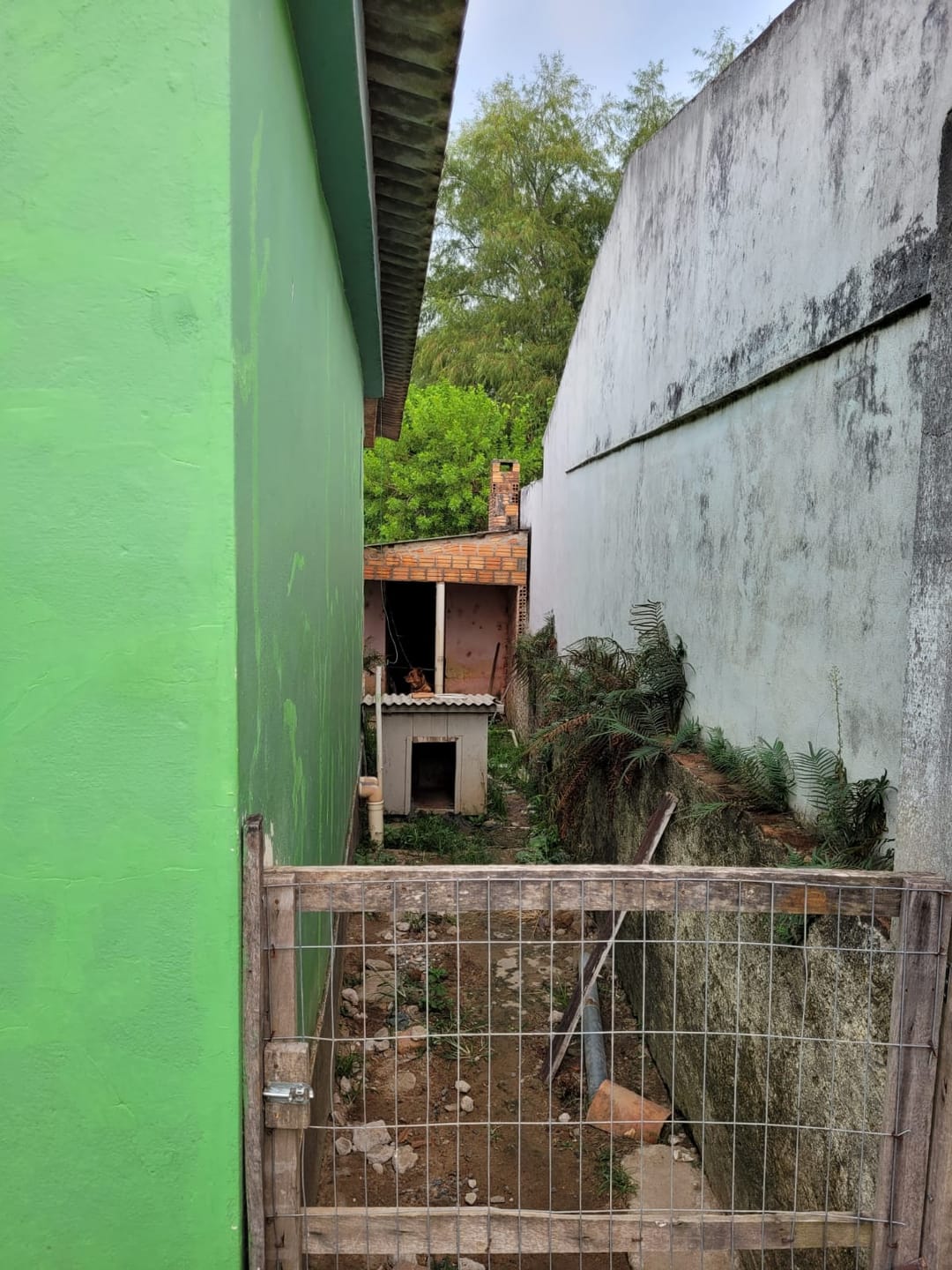 Casa de 2 quartos, no bairro Medeiros, em São Gabriel | Eu Corretor
