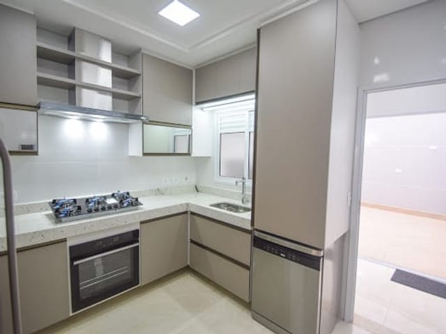 Casa 4 quartos e 5 banheiros, à venda, no bairro Vila Dom Pedro I em São Paulo
