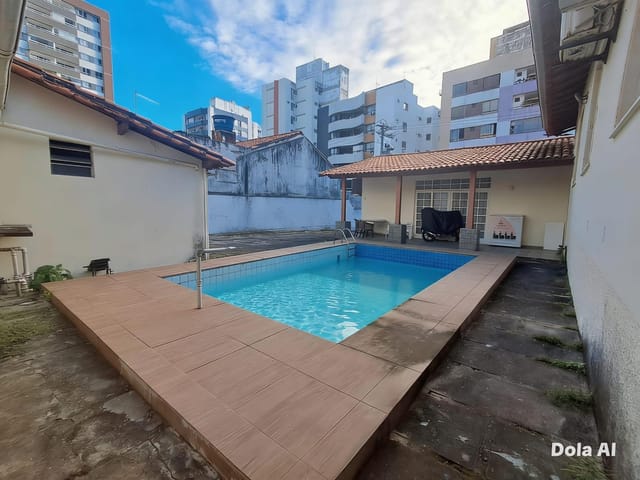 Casa para alugar, no bairro Costa Azul em Salvador