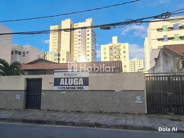Casa para alugar, no bairro Costa Azul em Salvador