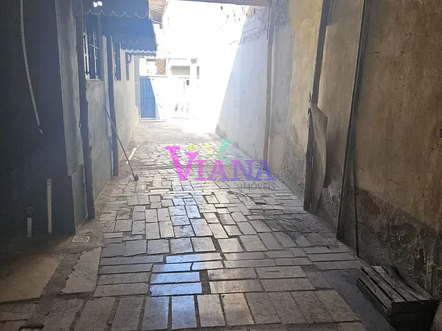 Casa com 200m² 2 quartos e 2 banheiros, à venda, no bairro Aquidaban em Cachoeiro de Itapemirim